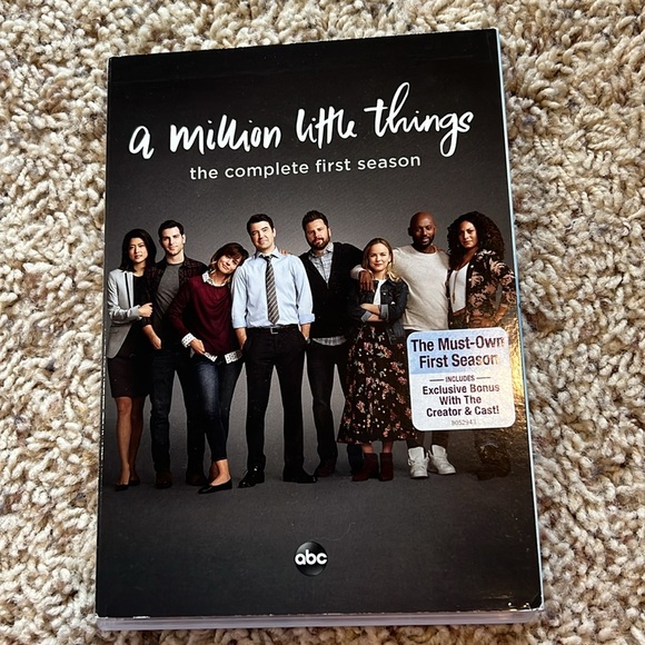 LIKE NEW (opened) “A Million Little Things” First Season collection w/slipcover! - Picture 1 of 4